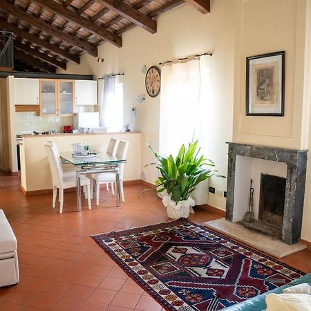 Loveflat A Pochi Passi Dal Castello Estense Ferrara Exterior photo