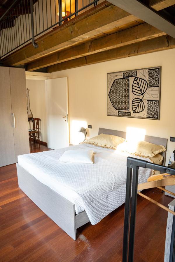 Loveflat A Pochi Passi Dal Castello Estense Ferrara Exterior photo