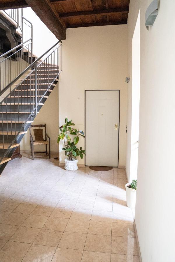 Loveflat A Pochi Passi Dal Castello Estense Ferrara Exterior photo