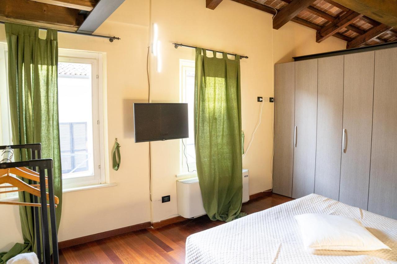 Loveflat A Pochi Passi Dal Castello Estense Ferrara Exterior photo