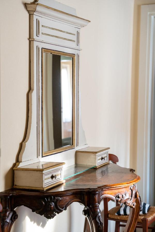 Loveflat A Pochi Passi Dal Castello Estense Ferrara Exterior photo