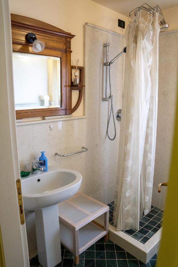 Loveflat A Pochi Passi Dal Castello Estense Ferrara Exterior photo