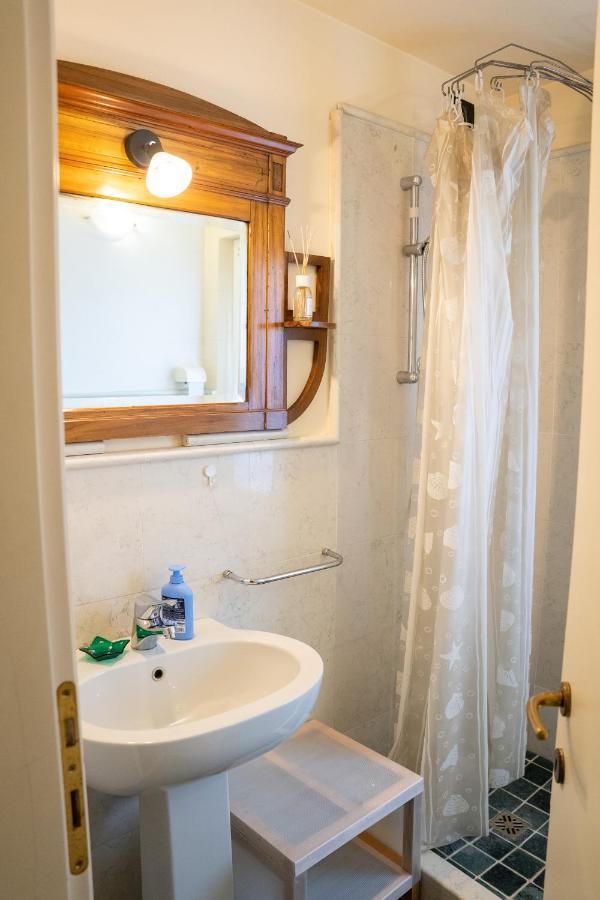 Loveflat A Pochi Passi Dal Castello Estense Ferrara Exterior photo